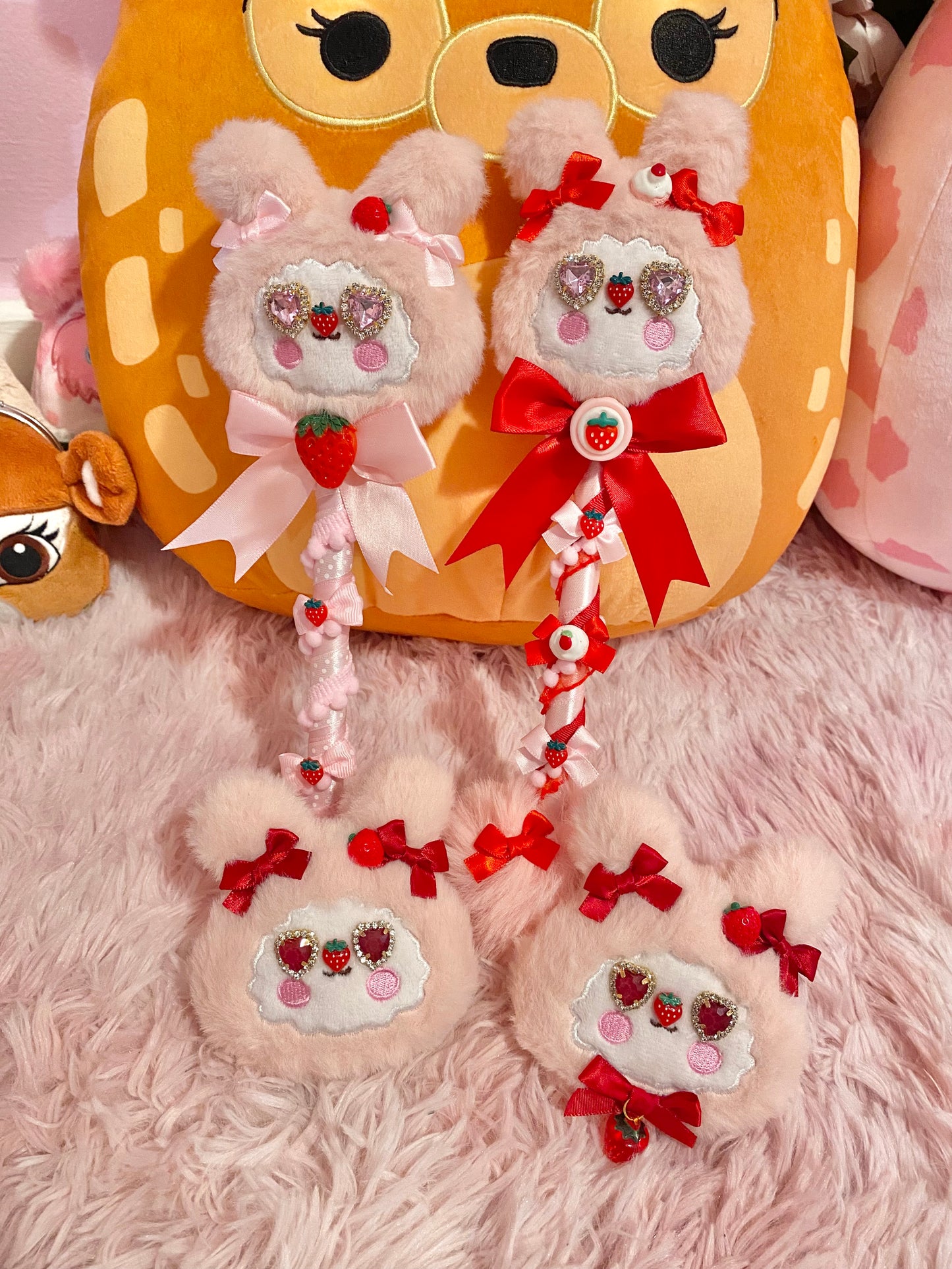 Strawberry Bunny 2-way Clip