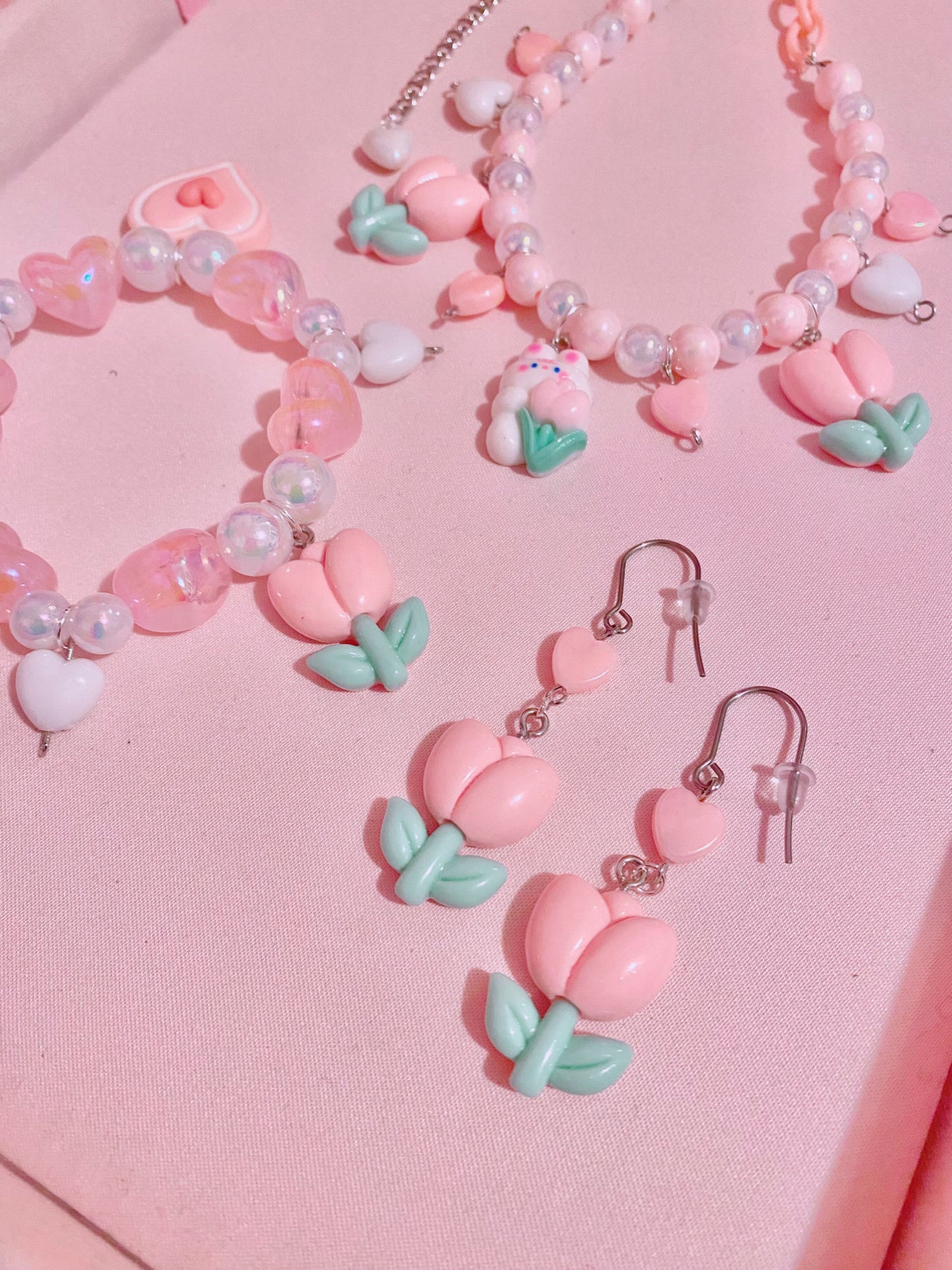 Tulip Bunny Accessory Set