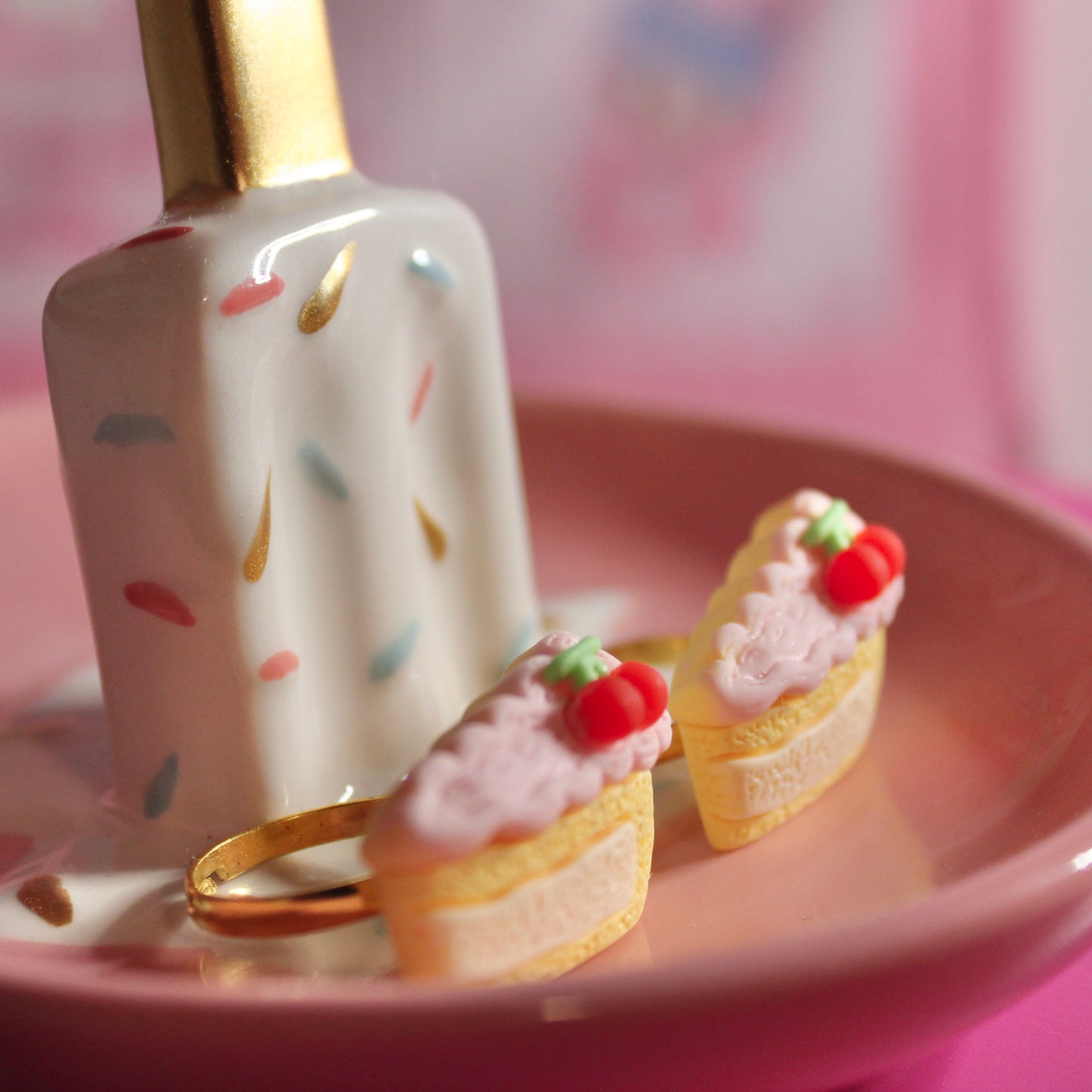 Cherry Cake Ring